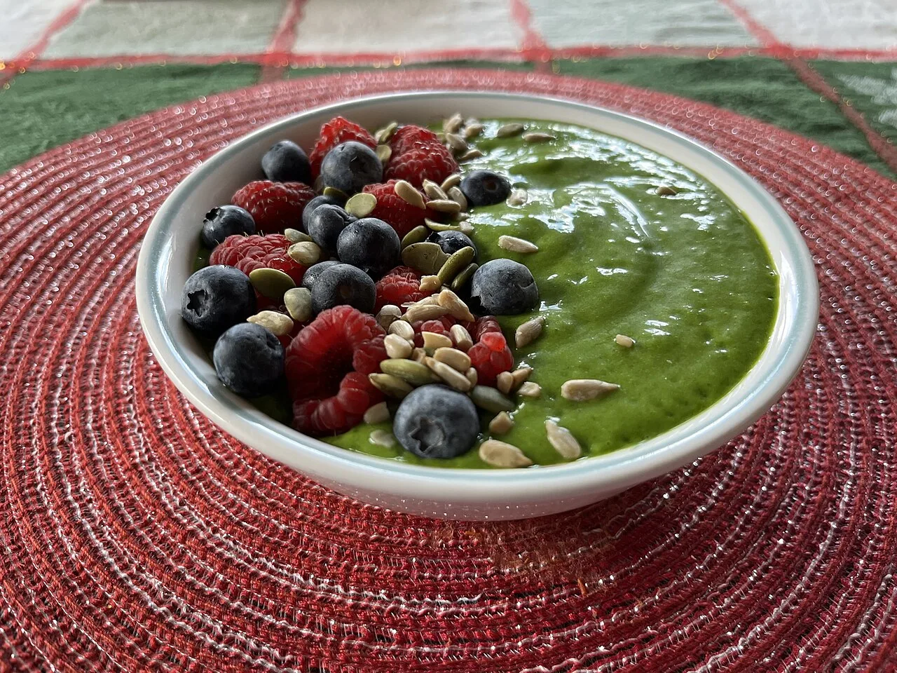 Smoothie-aamupala: 30 grammassa proteiinia kolmessa minuutissa